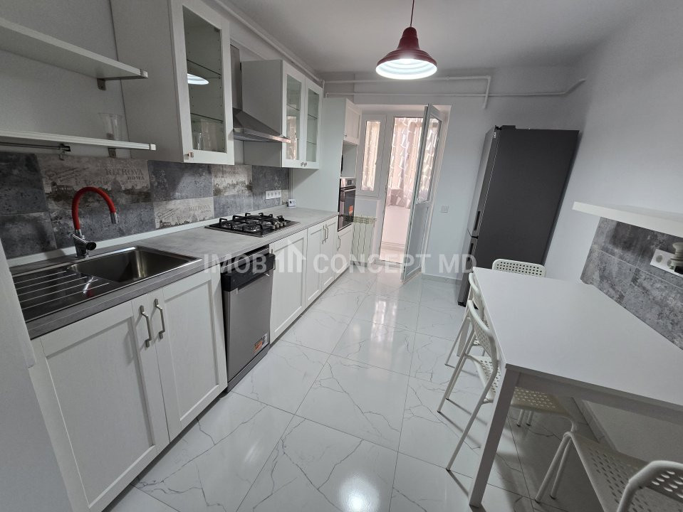 INCHIRIERE APARTAMENT 2 CAM RENOVAT IN ZONA 8 MARTIE-REPUBLICII