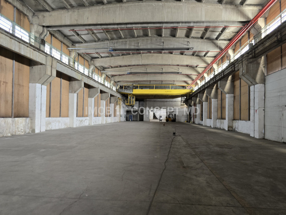 Inchiriere  Hala industriala 2500 mp, birouri 400 mp, teren 6477mp zona Xenia 