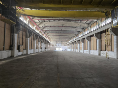 Inchiriere  Hala industriala 2500 mp, birouri 400 mp, teren 6477mp zona Xenia 