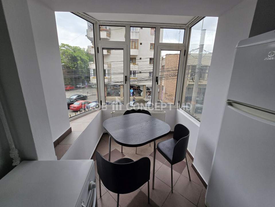 INCHIRIERE APARTAMENT 3 CAMERE in zona Centrala