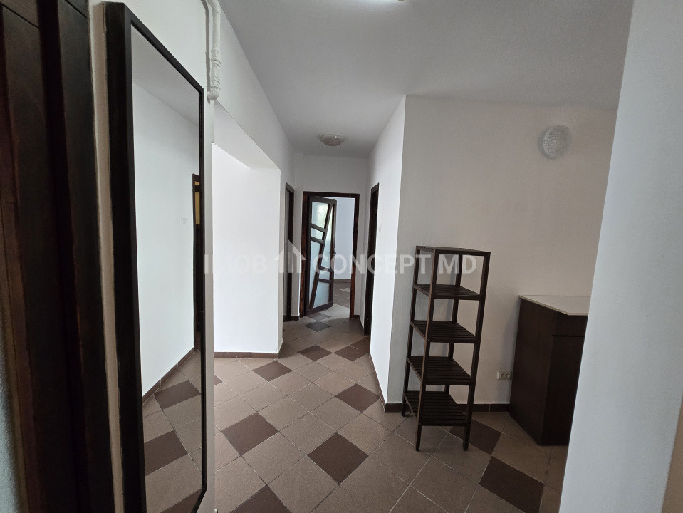 INCHIRIERE APARTAMENT 3 CAMERE in zona Centrala