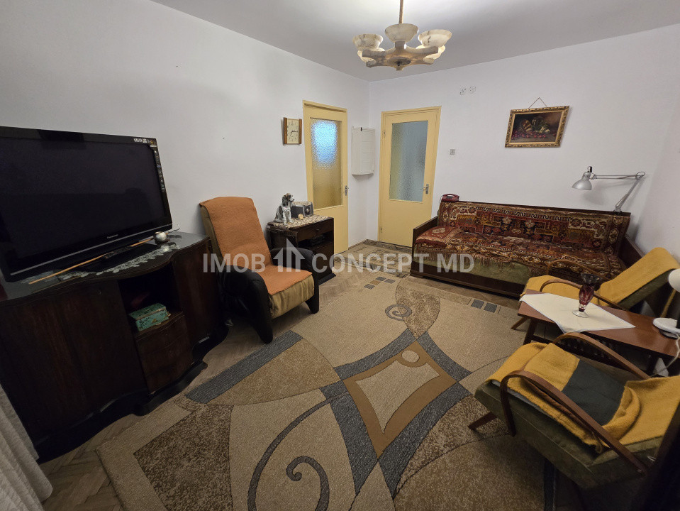 VANZARE APARTAMENT 2 CAMERE IN ZONA SUD-BOBALNA