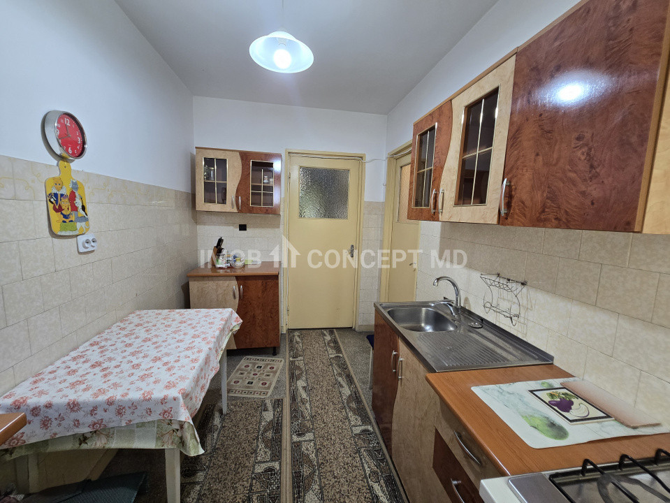VANZARE APARTAMENT 2 CAMERE IN ZONA SUD-BOBALNA
