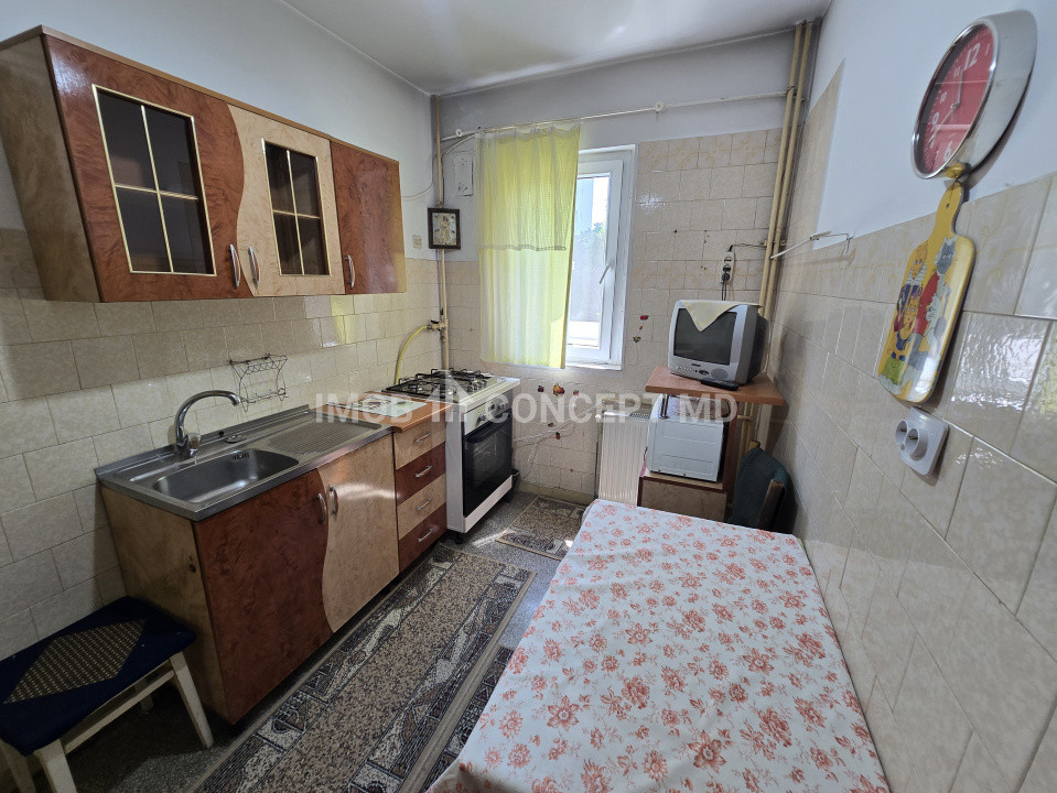 VANZARE APARTAMENT 2 CAMERE IN ZONA SUD-BOBALNA