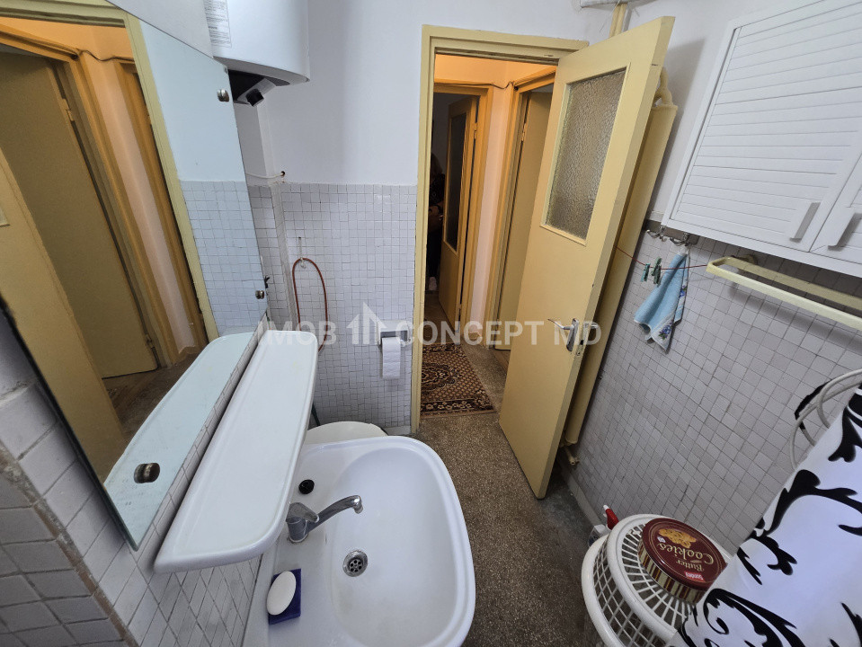 VANZARE APARTAMENT 2 CAMERE IN ZONA SUD-BOBALNA