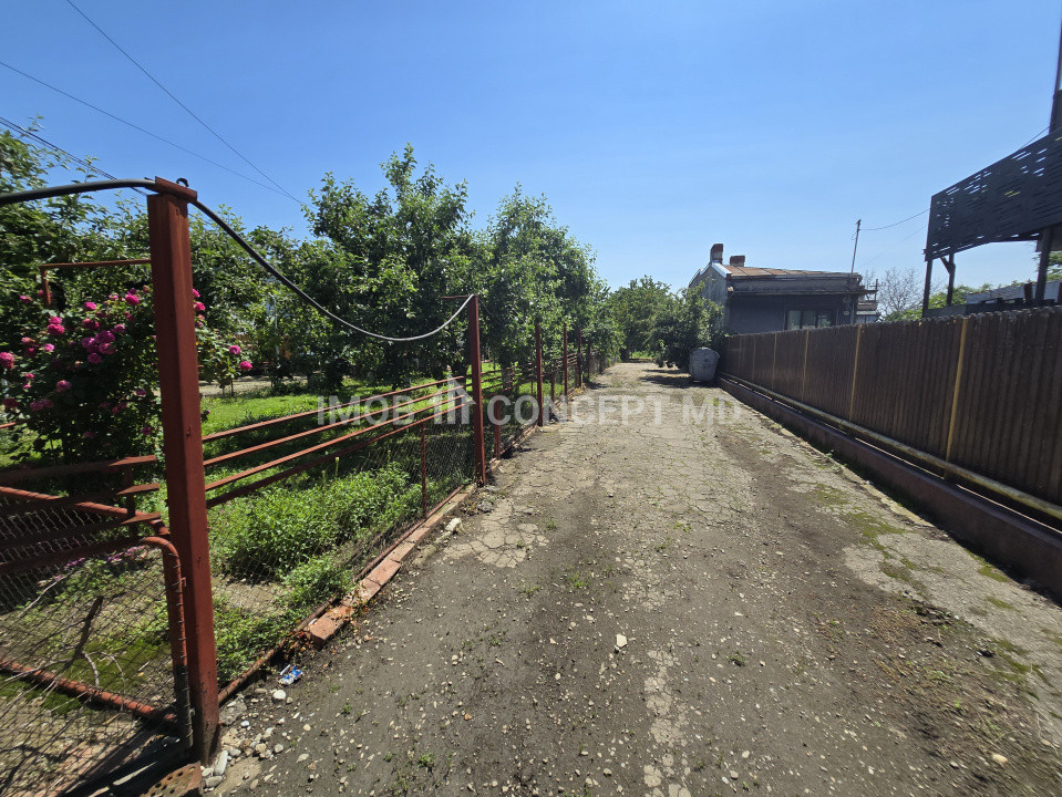 VANZARE TEREN INTRAVILAN,  1965mp,  in Ploiesti, Strada Valeni