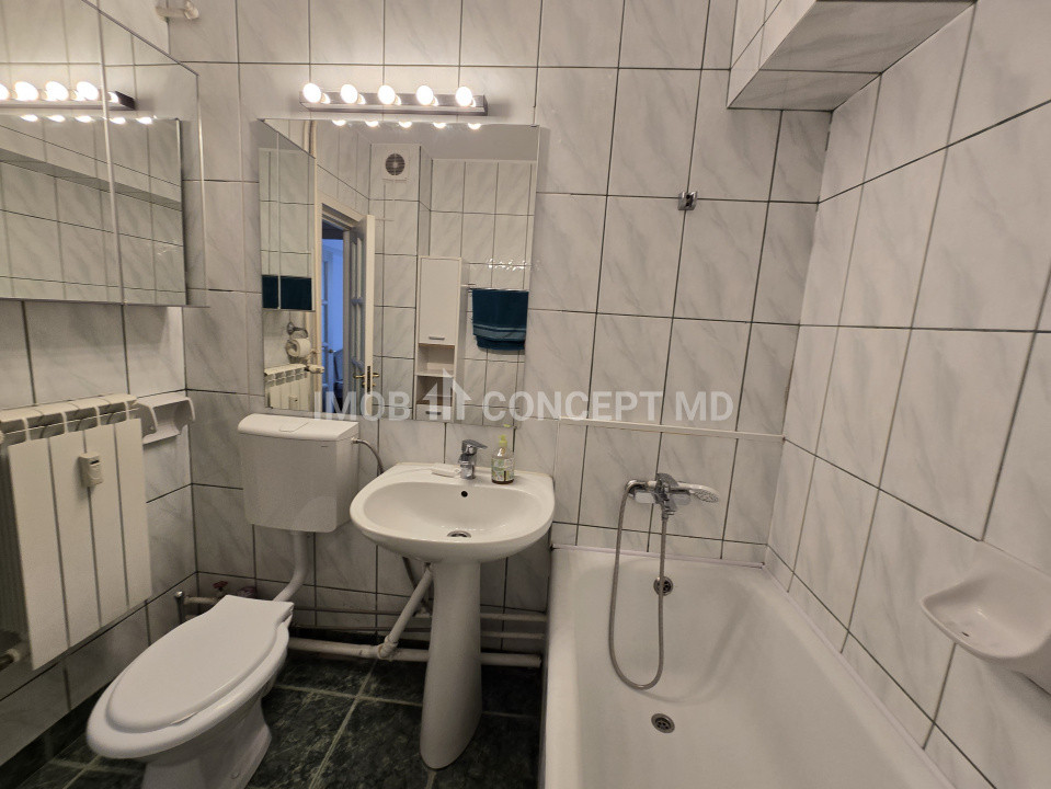 INCHIRIERE Apartament 3 camere  in zona Ultracentrala