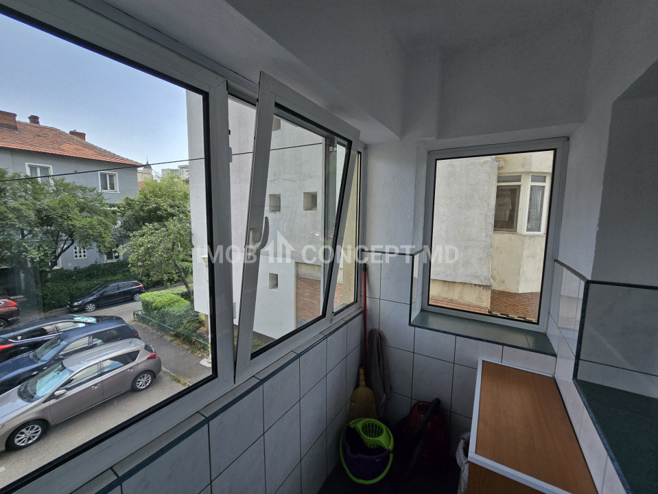 INCHIRIERE Apartament 3 camere  in zona Ultracentrala
