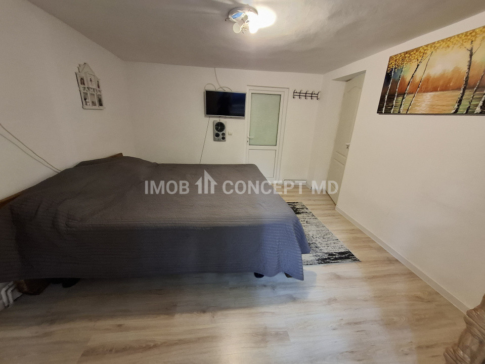 Vanzare Casa cu 3 camere si teren de 4000 mp in Soimari-Prahova