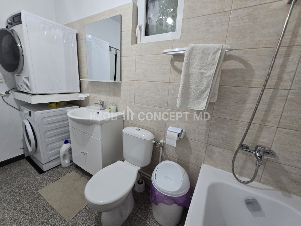 Vanzare Casa cu 3 camere si teren de 4000 mp in Soimari-Prahova