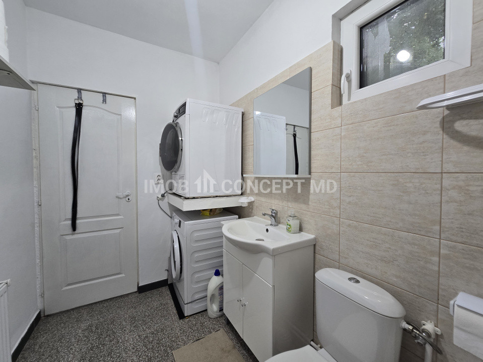 Vanzare Casa cu 3 camere si teren de 4000 mp in Soimari-Prahova