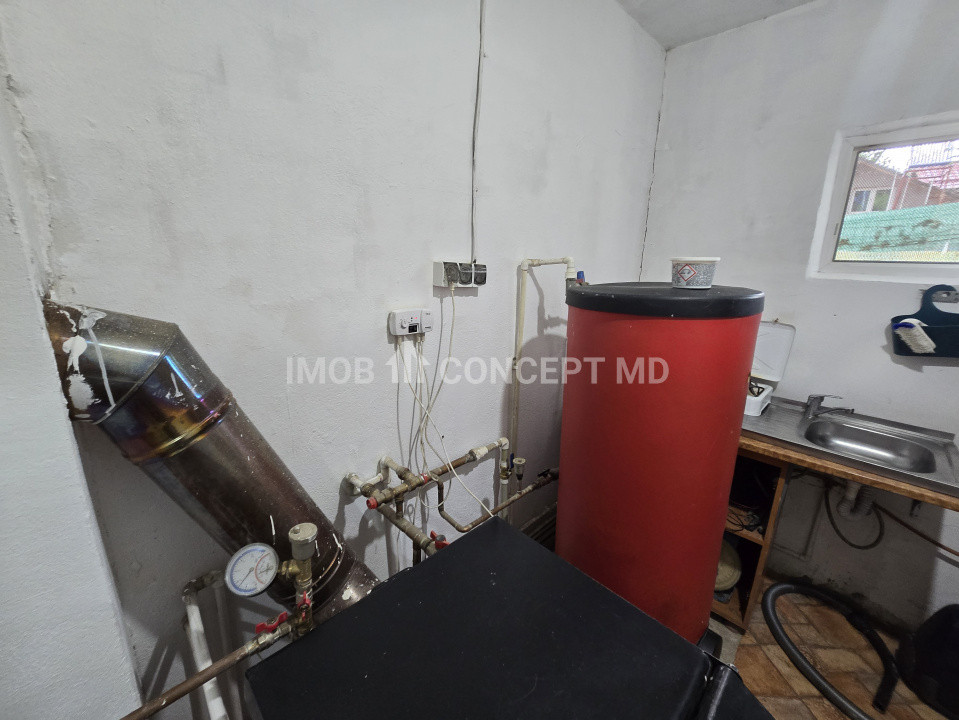 Vanzare Casa cu 3 camere si teren de 4000 mp in Soimari-Prahova