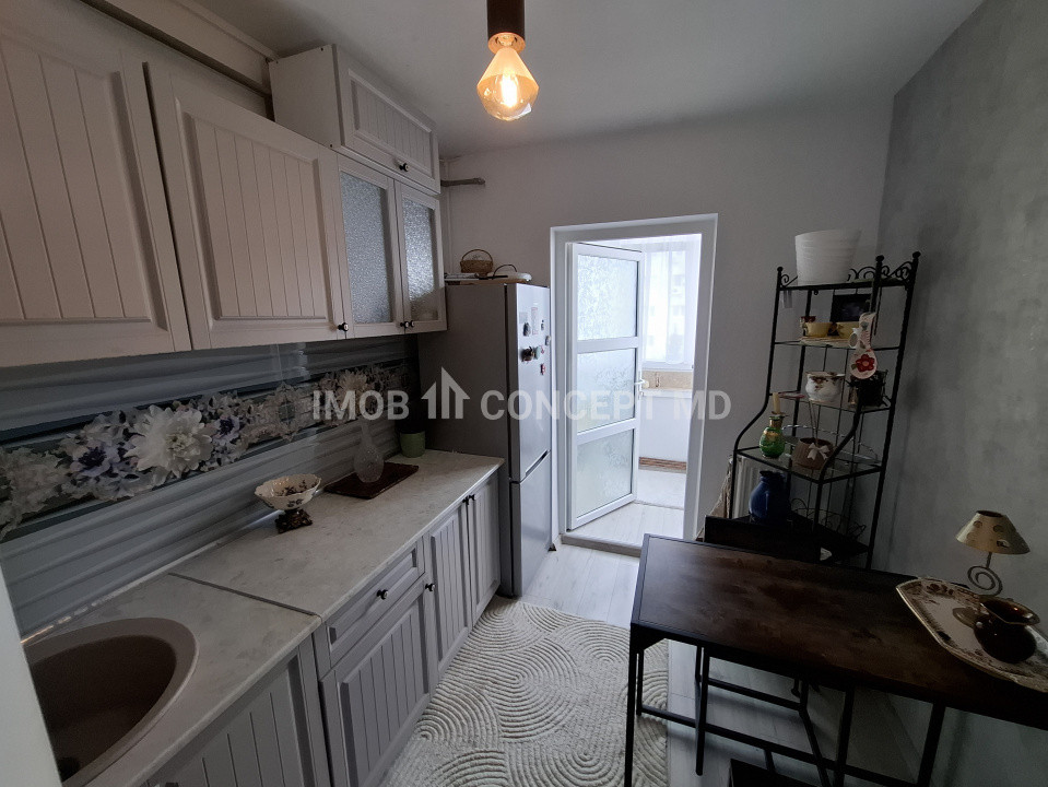 INCHIRIERE apartament 3 camere cochet in Ploiesti, zona Paltinis