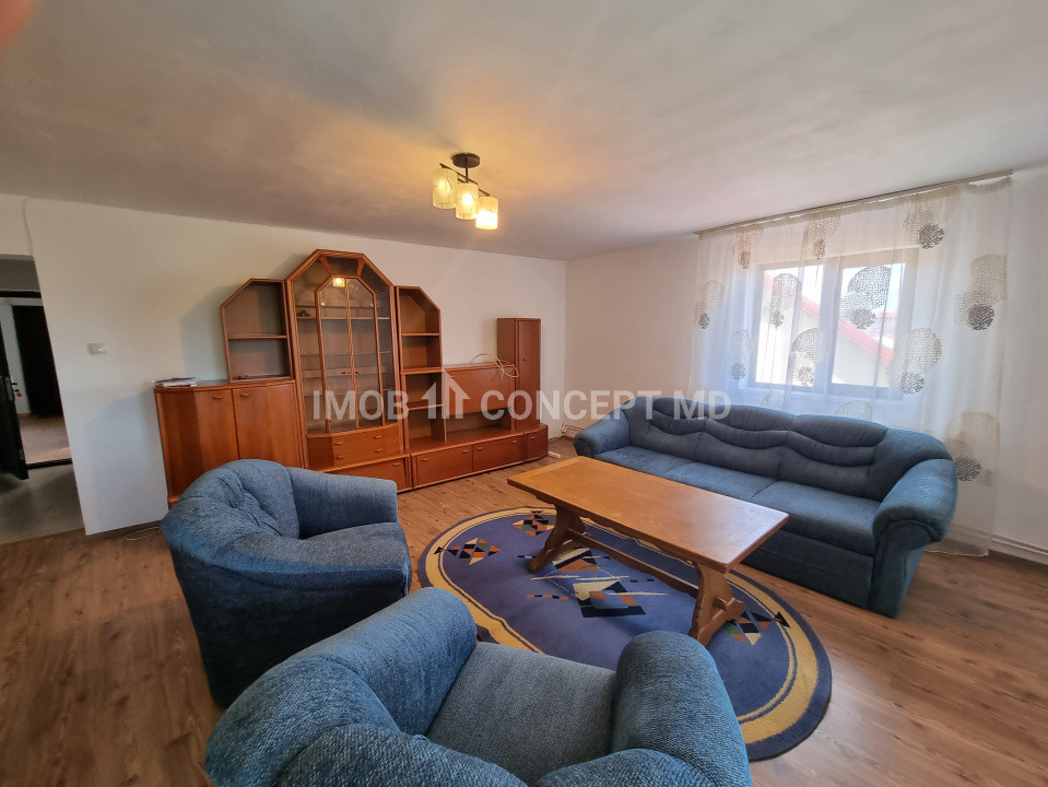 INCHIRIERE apartament 2 camere in bloc la curte zona M Bravu