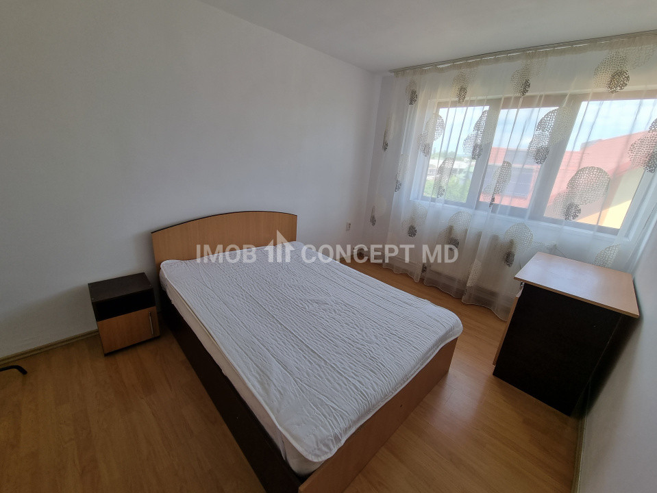INCHIRIERE apartament 2 camere in bloc la curte zona M Bravu