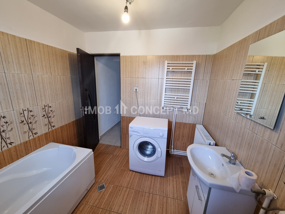 INCHIRIERE apartament 2 camere in bloc la curte zona M Bravu