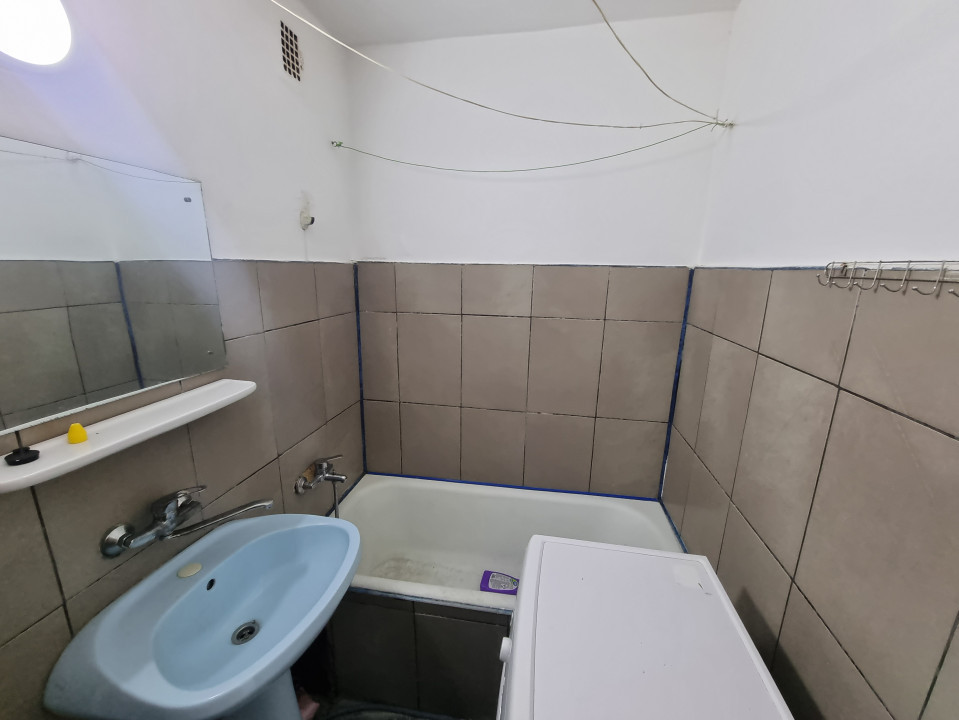 Vanzare garsoniera in zona Enachita Vacaresu