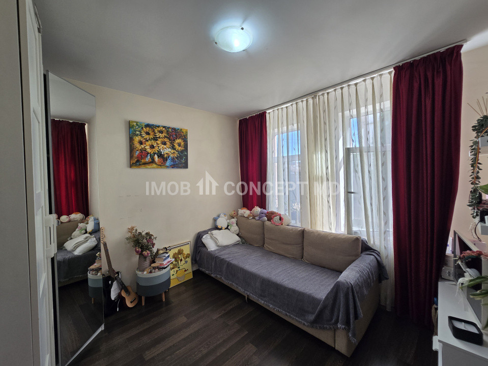 VANZARE CASA 3 CAMERE in zona Democratiei