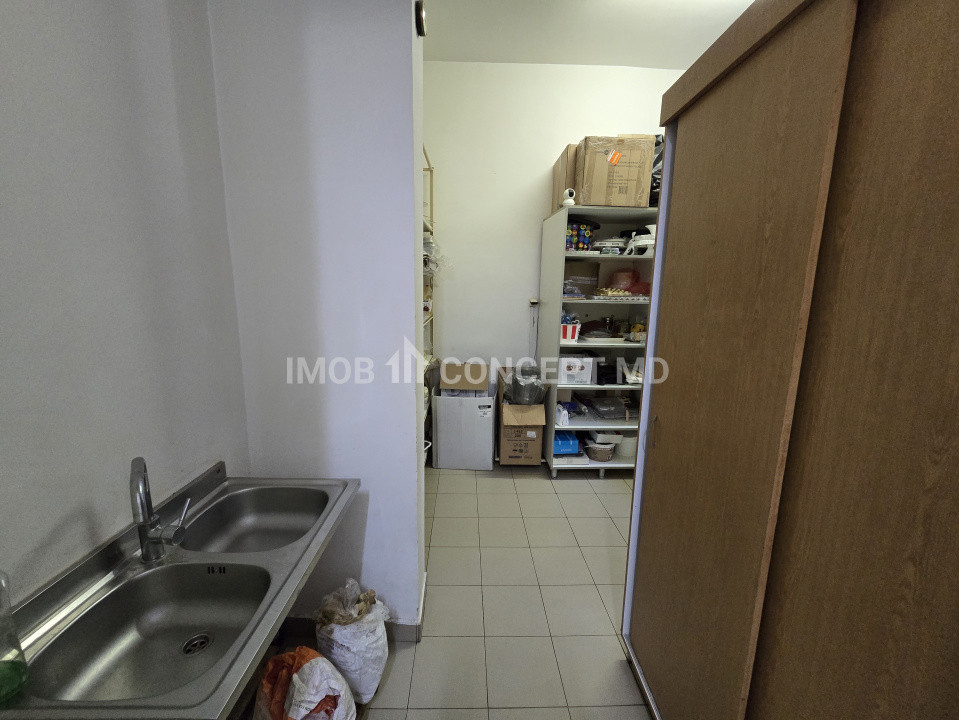 VANZARE SPATIU COMERCIAL -Parter, in zona 9 Mai