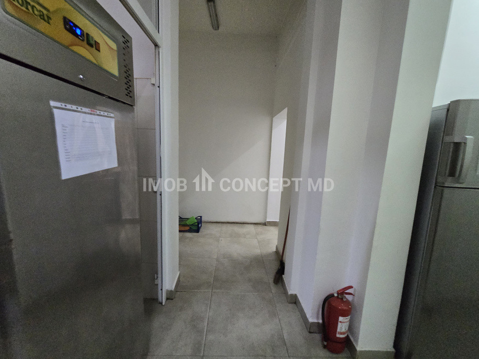 VANZARE SPATIU COMERCIAL -Parter, in zona 9 Mai