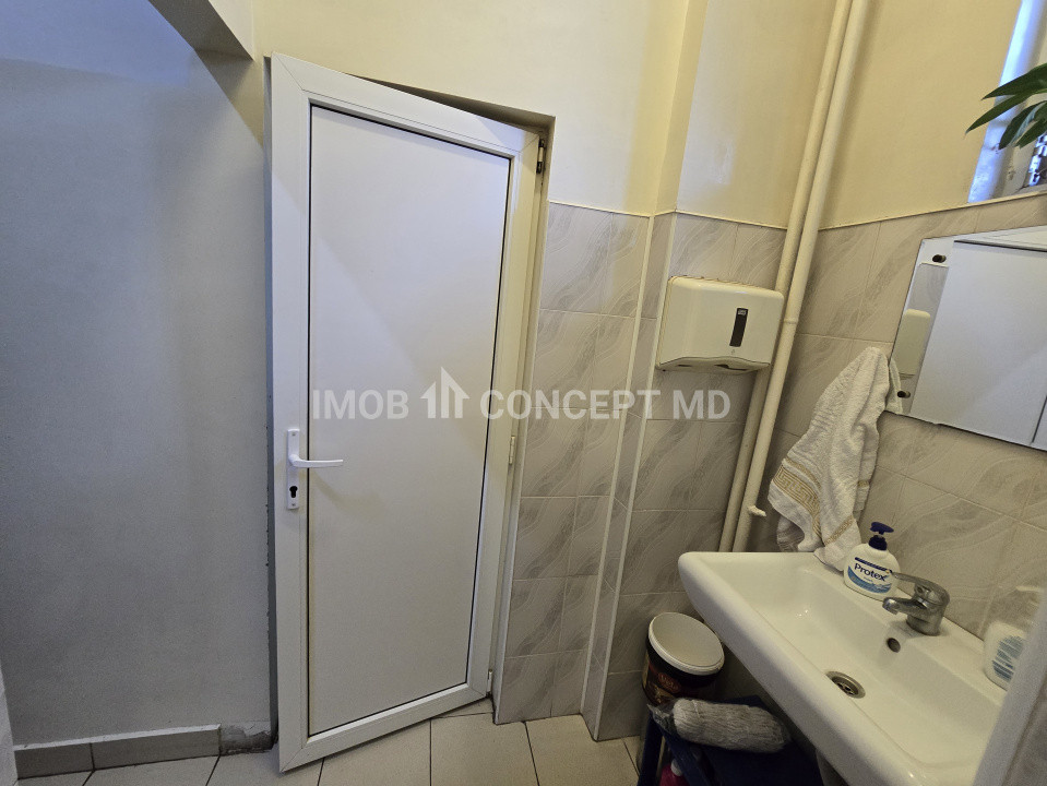 VANZARE SPATIU COMERCIAL -Parter, in zona 9 Mai