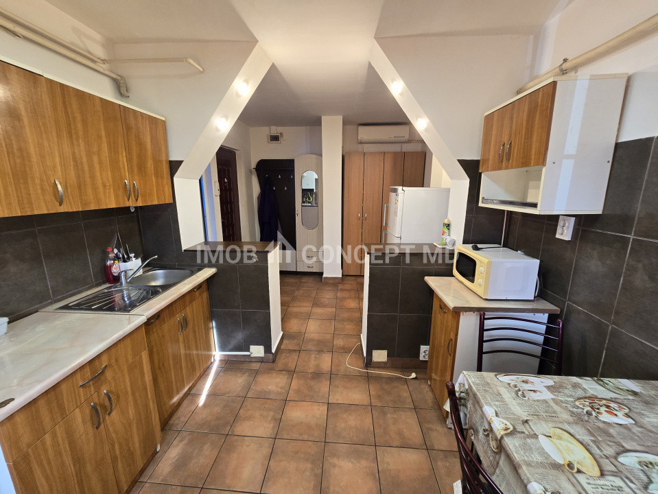 Vanzare apartament 2 camere in zona Republicii