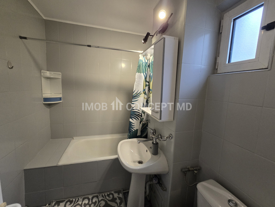 INCHIRIERE APARTAMENT 2 camere spatios in zona Republicii