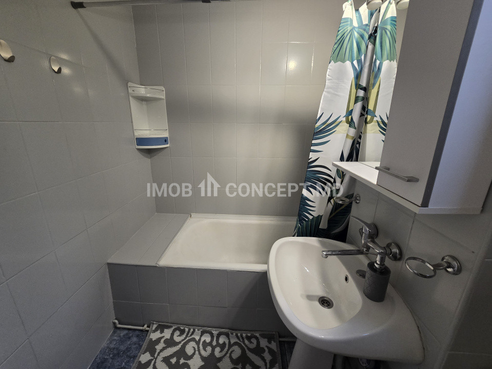 INCHIRIERE APARTAMENT 2 camere spatios in zona Republicii