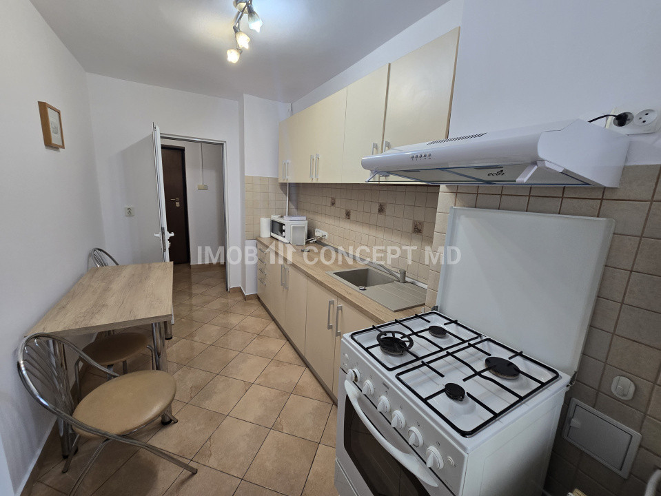 INCHIRIERE apartament 3 camere spatios in Ploiesti, zona Ultracentrala-Catedrala