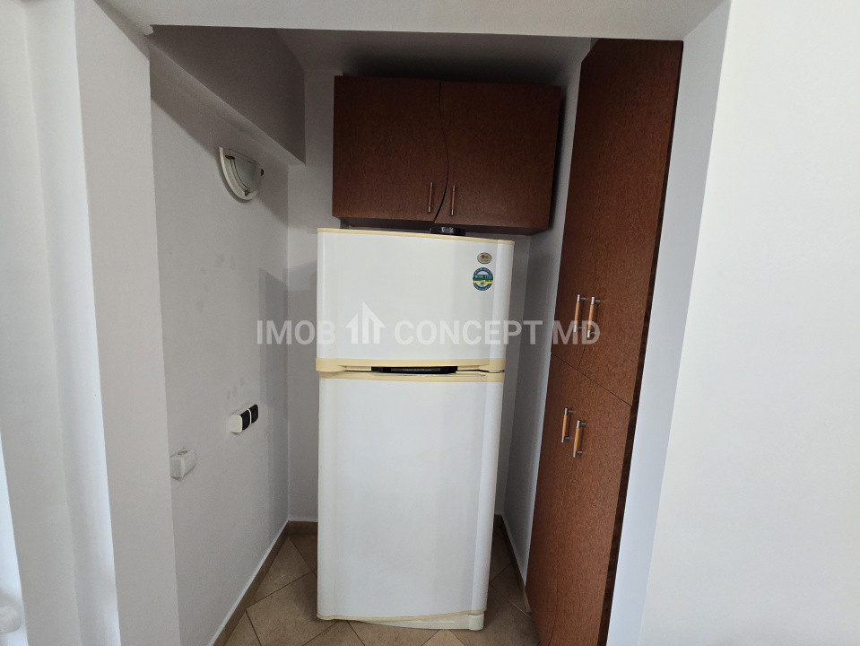 INCHIRIERE apartament 3 camere spatios in Ploiesti, zona Ultracentrala-Catedrala