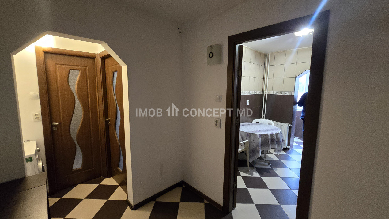 INCHIRIERE APARTAMENT 2 camere in zona M Rosu