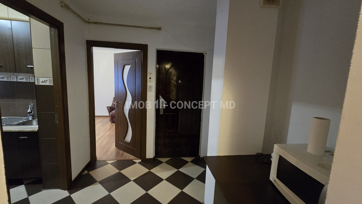 INCHIRIERE APARTAMENT 2 camere in zona M Rosu
