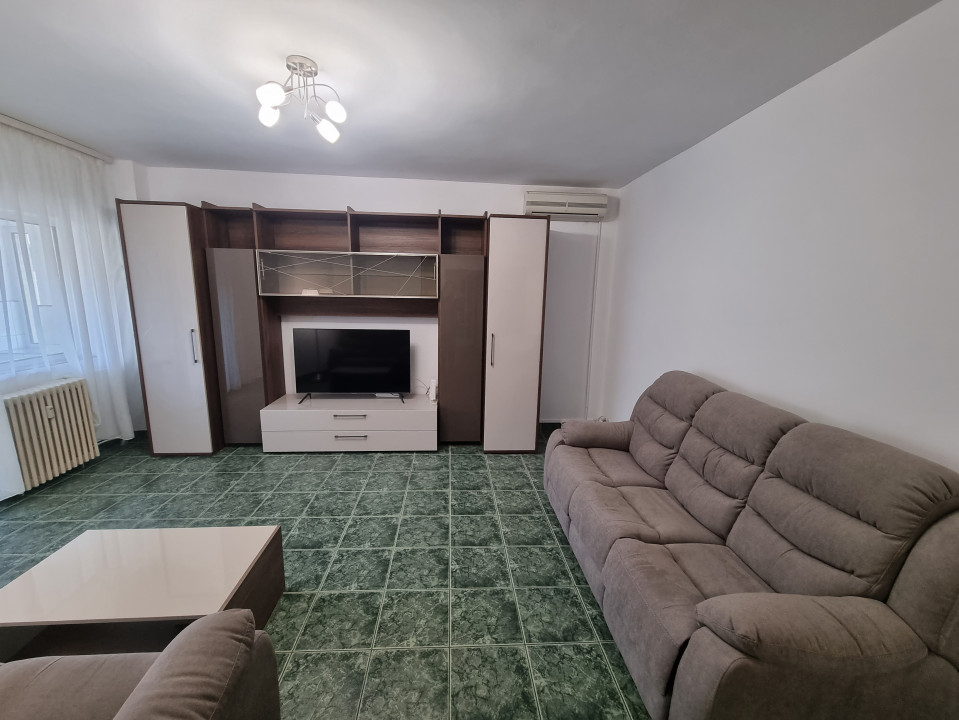 Inchiriere apartament 3 camere, modern in zona Ultracentrala