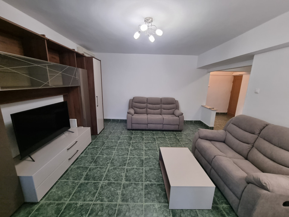 Inchiriere apartament 3 camere, modern in zona Ultracentrala