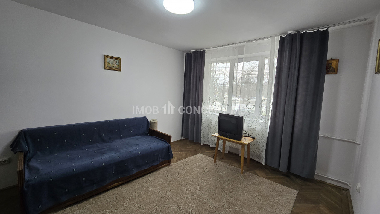 VANZARE PARTER cu 2 camere PE BULEVARD, in Ploiesti