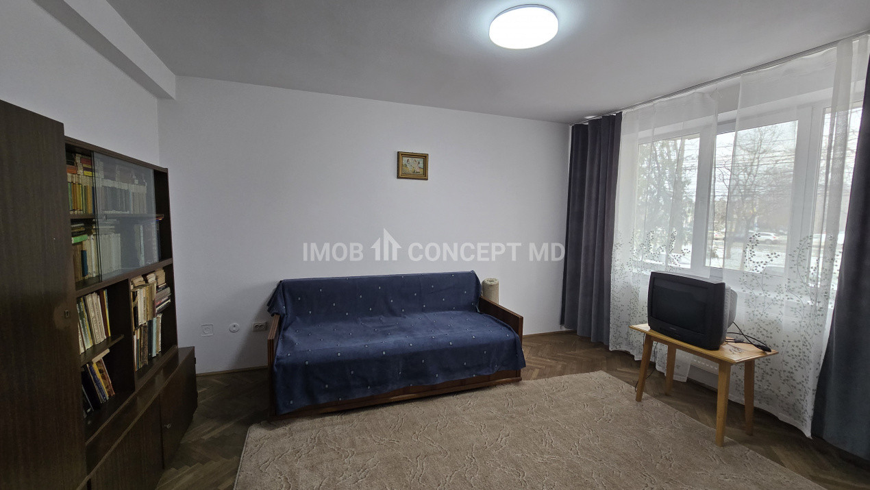 VANZARE PARTER cu 2 camere PE BULEVARD, in Ploiesti