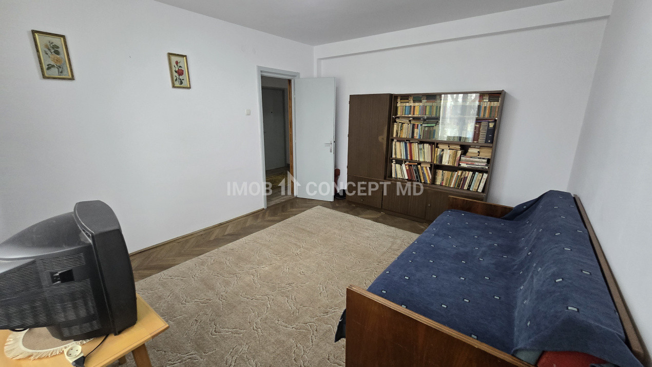 VANZARE PARTER cu 2 camere PE BULEVARD, in Ploiesti