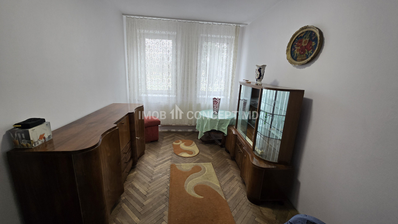 VANZARE PARTER cu 2 camere PE BULEVARD, in Ploiesti