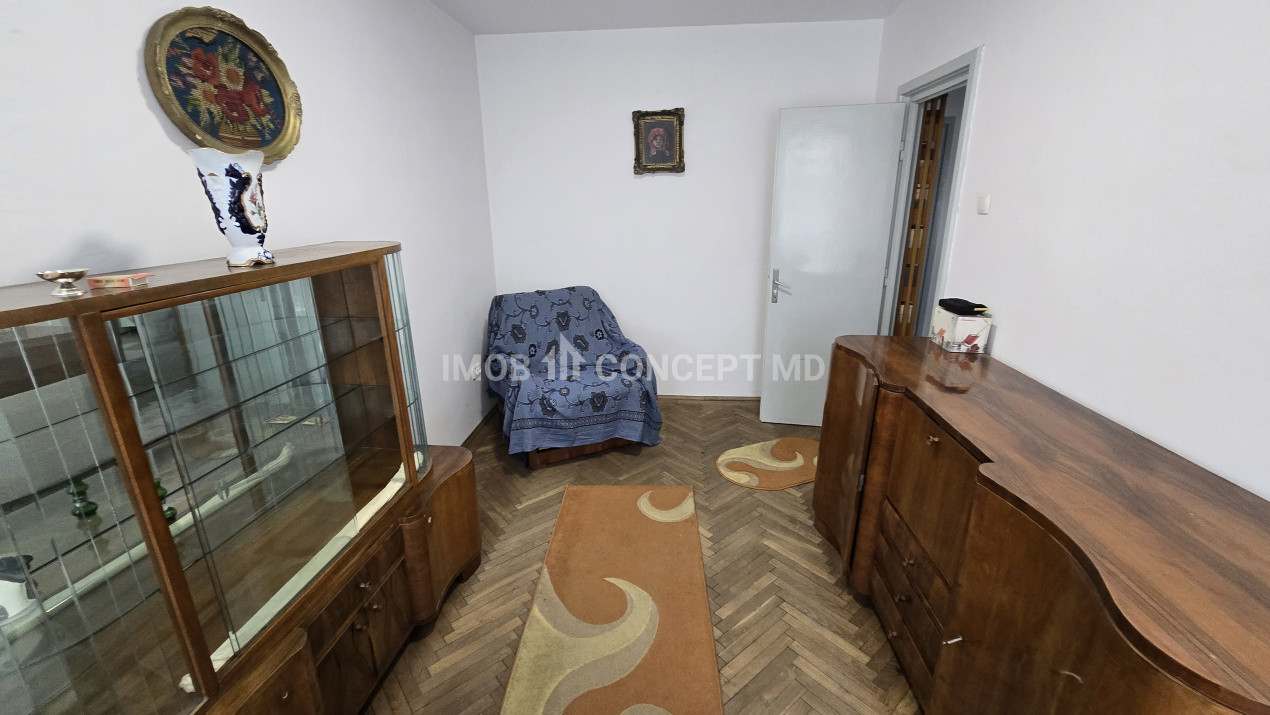 VANZARE PARTER cu 2 camere PE BULEVARD, in Ploiesti