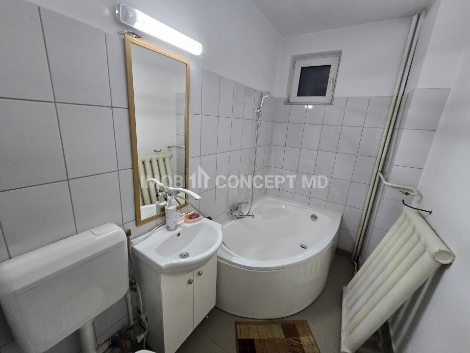 VANZARE PARTER cu 2 camere PE BULEVARD, in Ploiesti