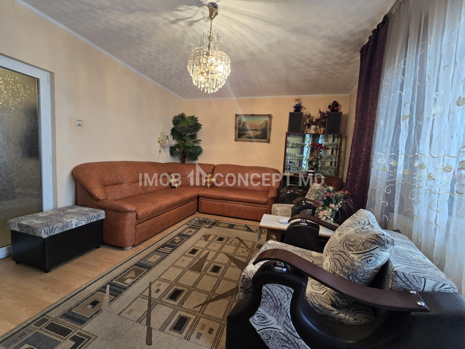 Vanzare apartament 4 camere, cu vedere panoramica, in zona Eroilor Ploiesti