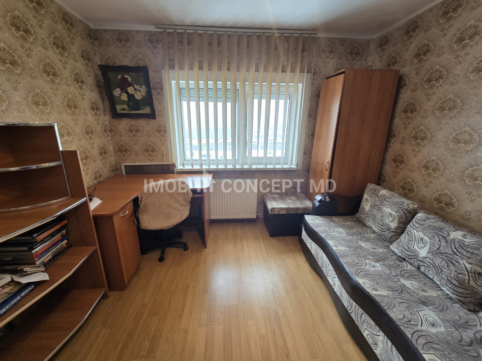Vanzare apartament 4 camere, cu vedere panoramica, in zona Eroilor Ploiesti