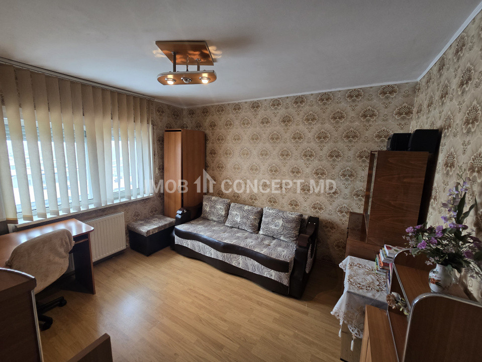 Vanzare apartament 4 camere, cu vedere panoramica, in zona Eroilor Ploiesti