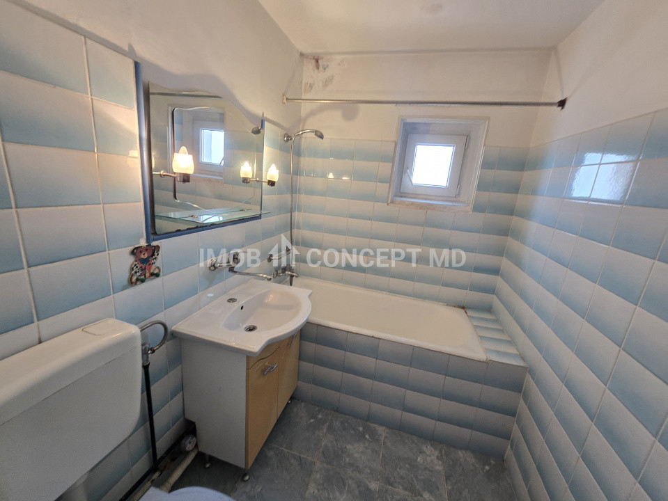 Vanzare apartament 4 camere, cu vedere panoramica, in zona Eroilor Ploiesti