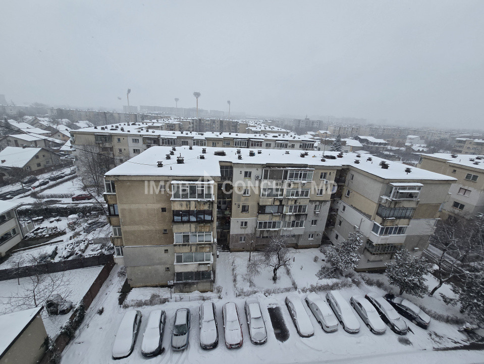 Vanzare apartament 4 camere, cu vedere panoramica, in zona Eroilor Ploiesti