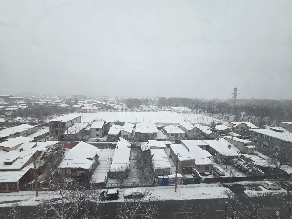 Vanzare apartament 4 camere, cu vedere panoramica, in zona Eroilor Ploiesti