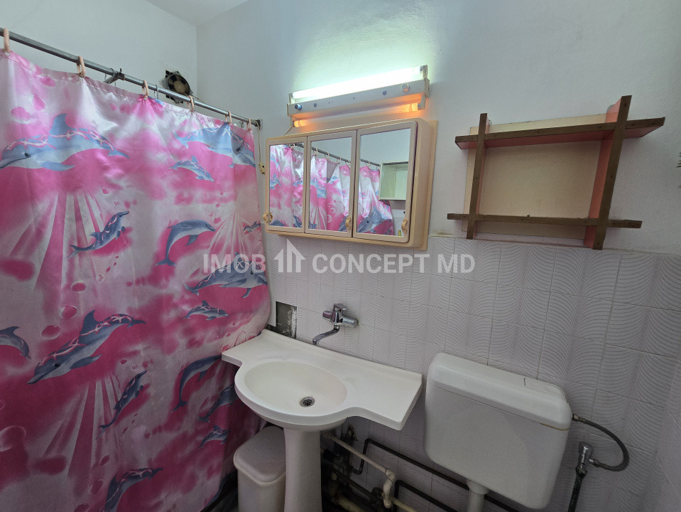 Vanzare apartament 4 camere, cu vedere panoramica, in zona Eroilor Ploiesti