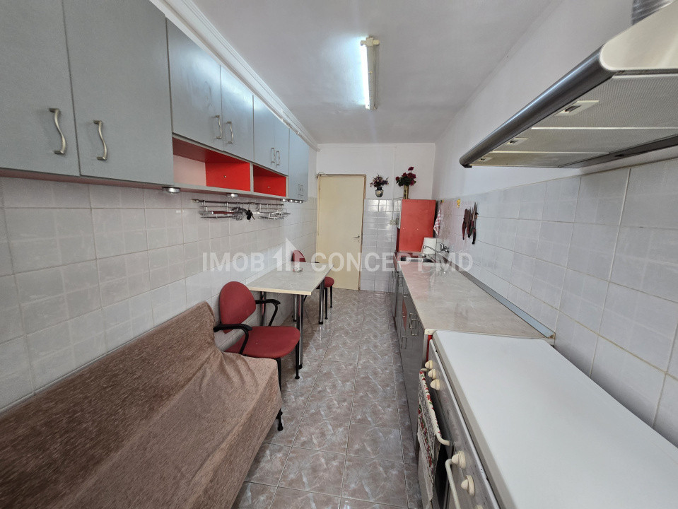 Vanzare apartament 4 camere, cu vedere panoramica, in zona Eroilor Ploiesti