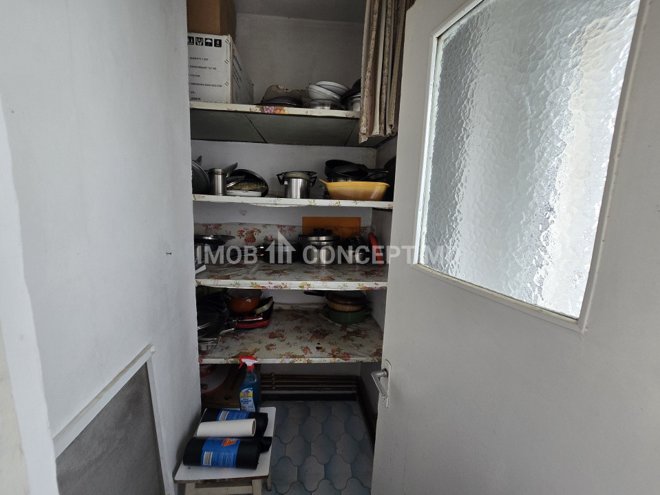 Vanzare apartament 4 camere, cu vedere panoramica, in zona Eroilor Ploiesti