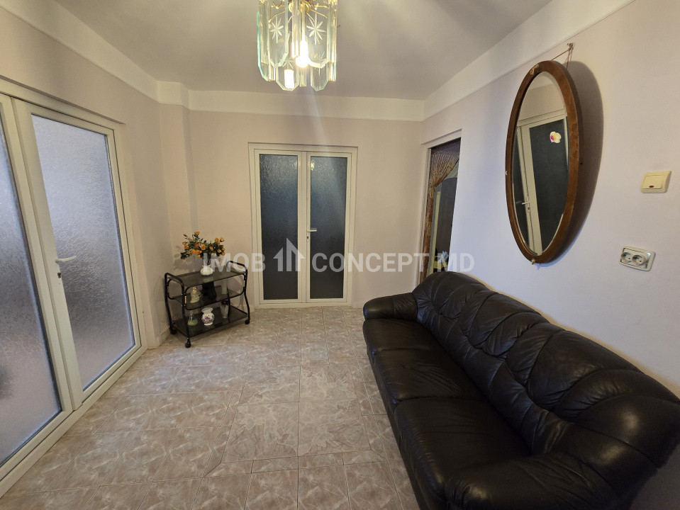 Vanzare apartament 4 camere, cu vedere panoramica, in zona Eroilor Ploiesti